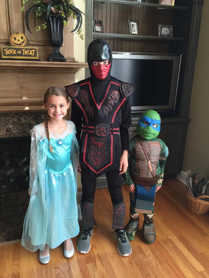 More Costume Contest Entries…